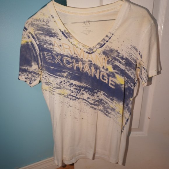 T shirts/V Necks - Picture 8 of 11